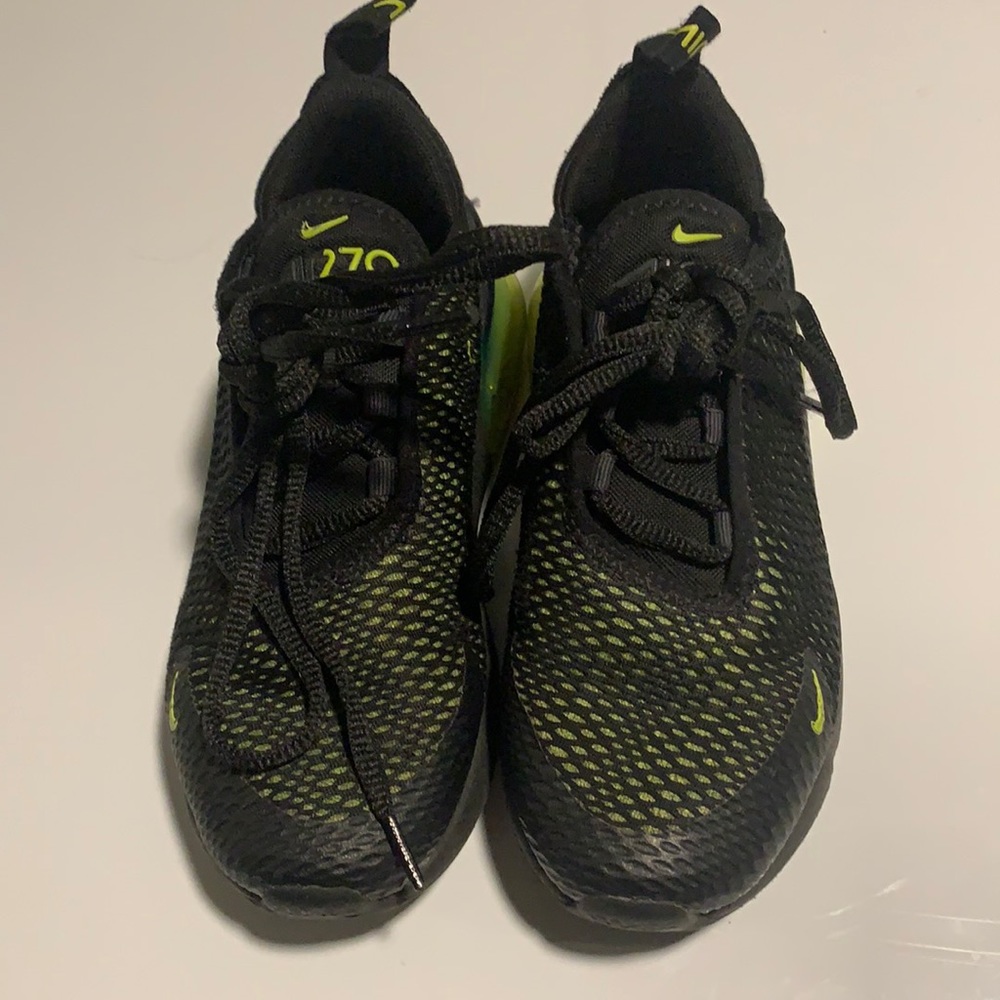 AirMax 270 for your kiddos
